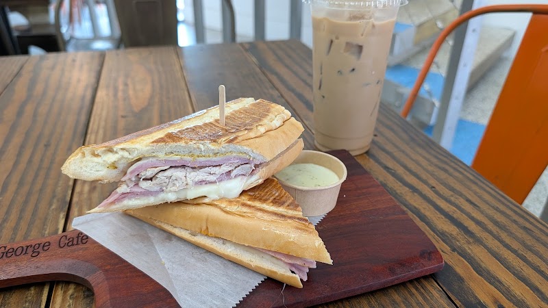 Havana George Cafe photo 3