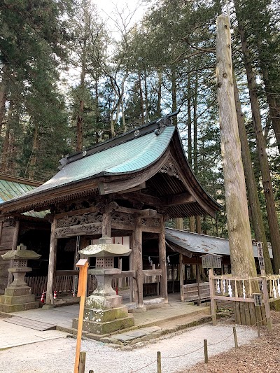 Suwa Taisha Shrine - 5