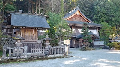 Suwa Taisha Shrine - 4