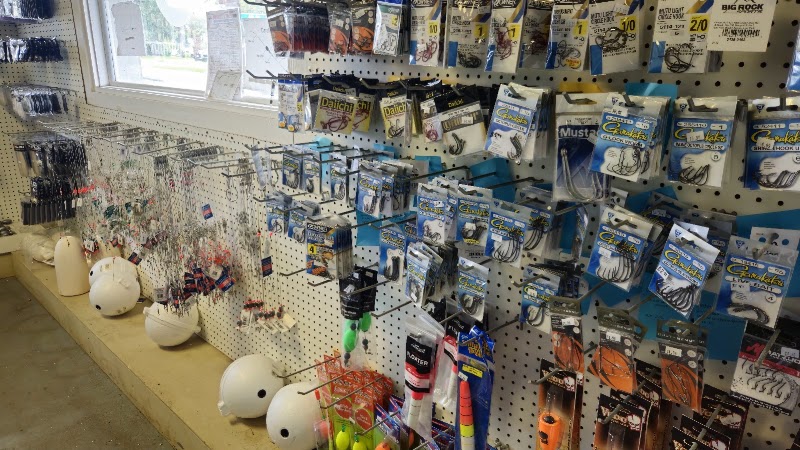 Sea Sea's Honey Hole Bait & Tackle Shop photo 4