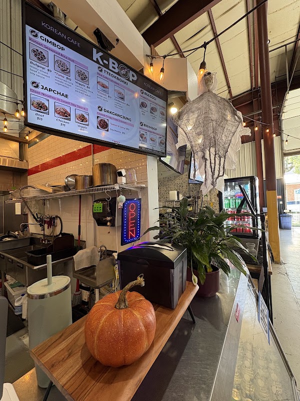 LSM K BOP CAFE exterior