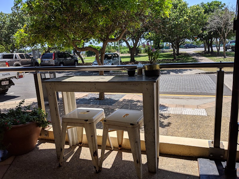 Elliott's Bistro photo 1