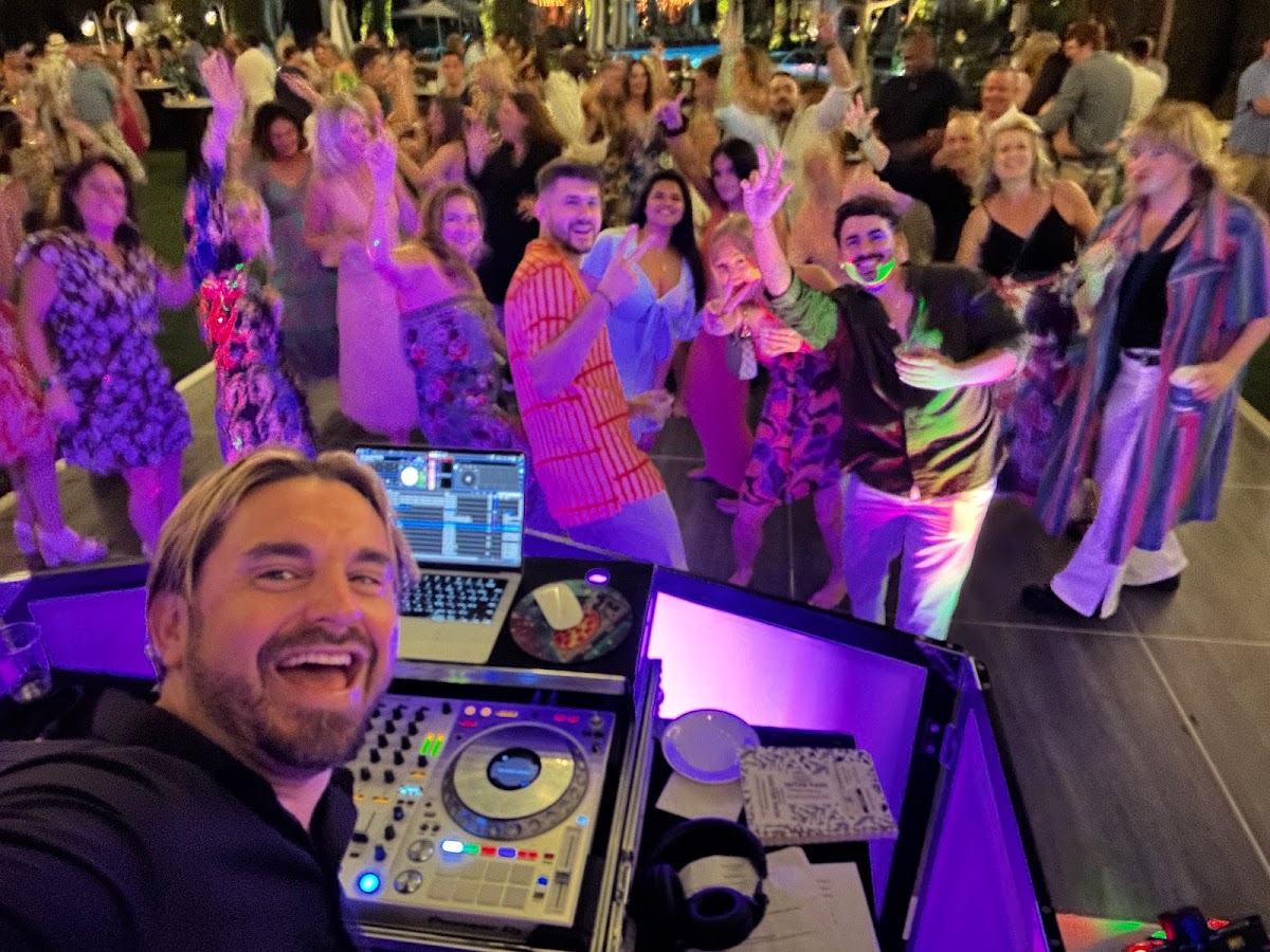 DJ Chris Nelson: Google Places image 3