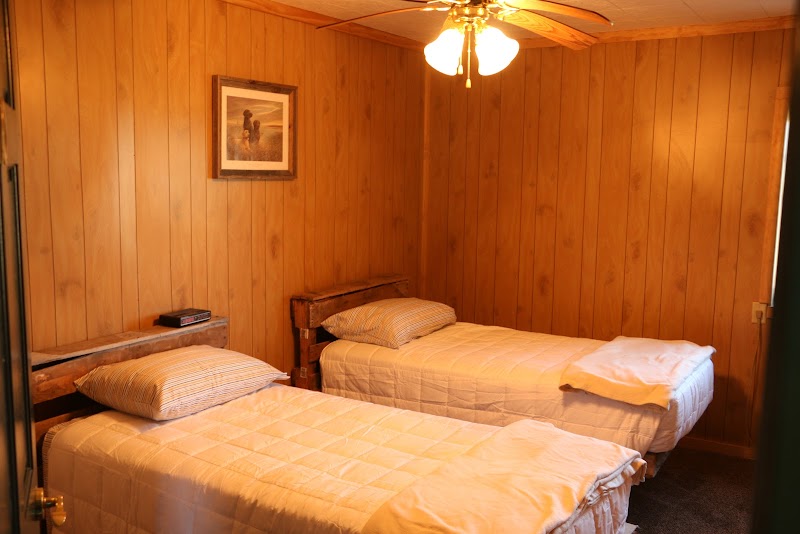 Royal Flush Hunting Lodge - Photo 4