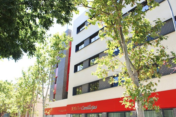Residencia Residencia de Ancianos Canillejas, Madrid | VITALIA HOME — C. de Albarracín, 24, San Blas-Canillejas, 28037 Madrid, España