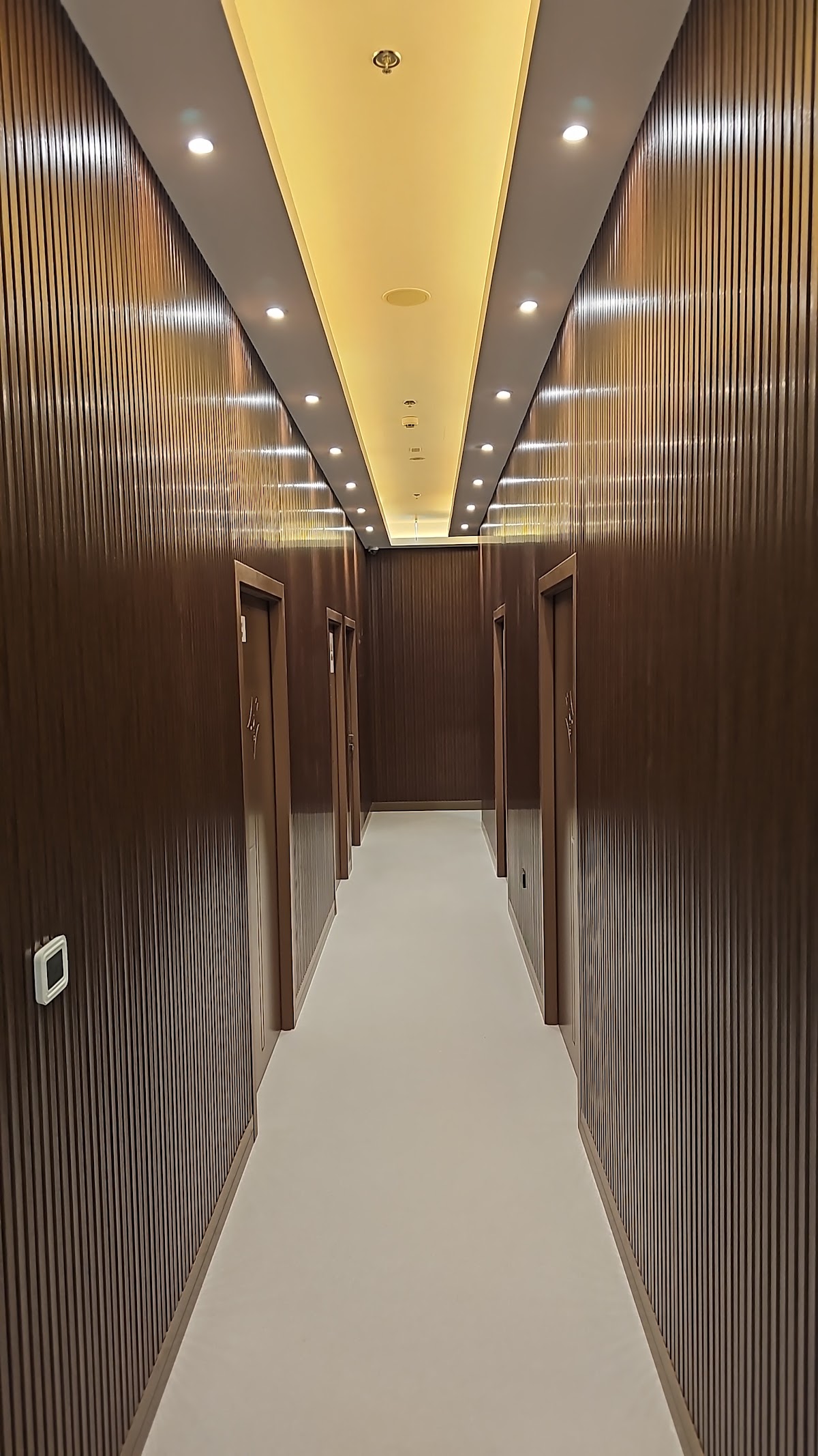 Glow Aesthetics Dermatology Clinic - Burjuman 5