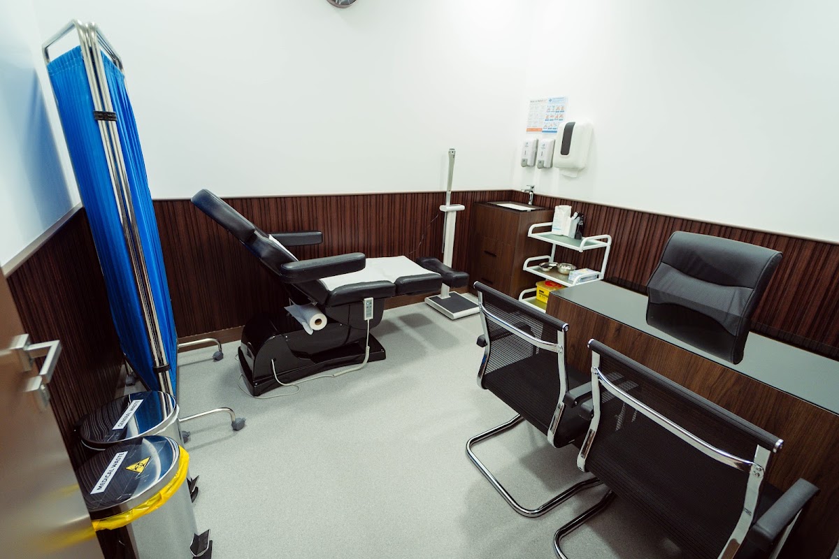 Glow Aesthetics Dermatology Clinic - Burjuman 2