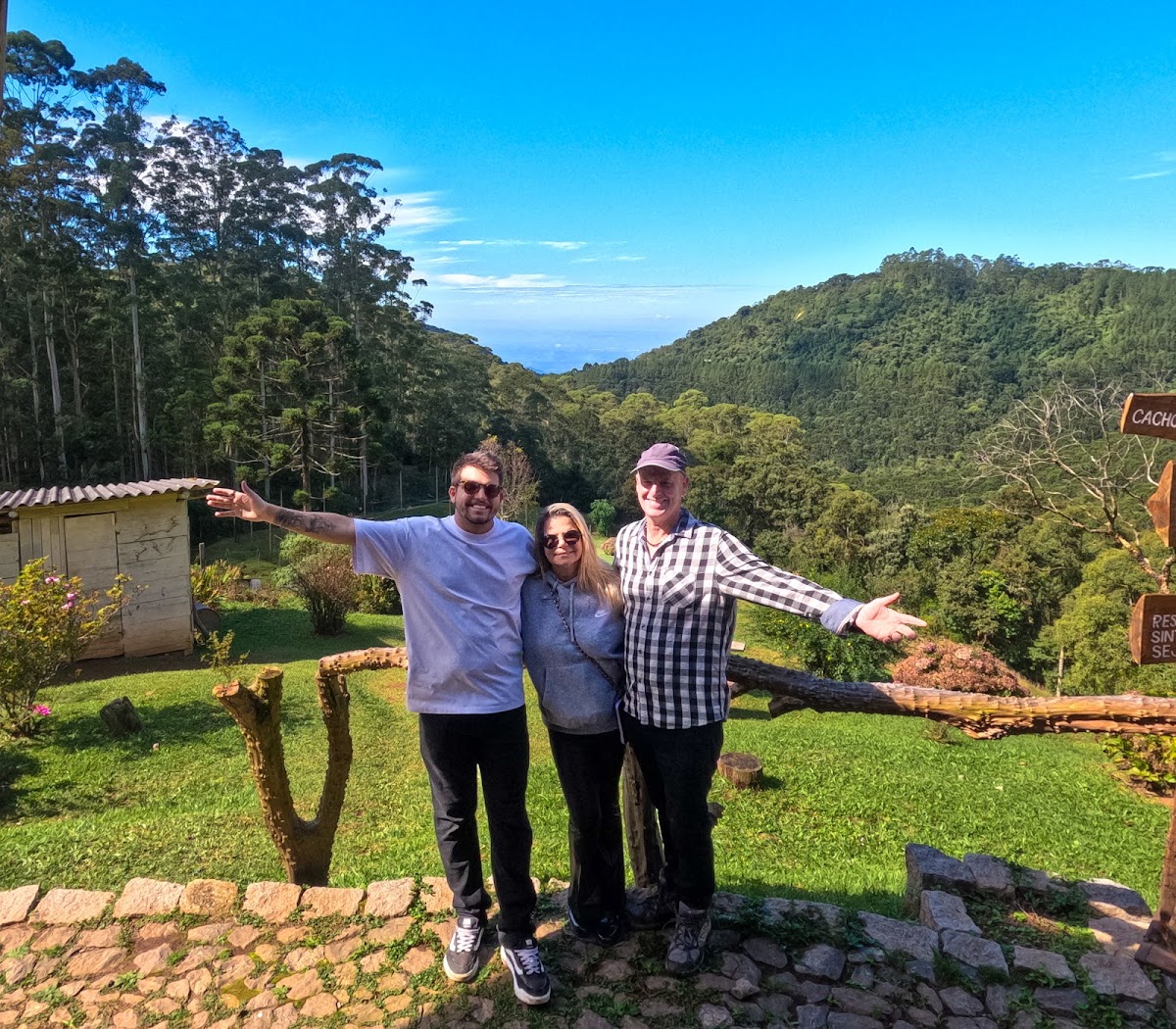 Passeios da Montanha Passeios de Quadriciclo, UTV e Jeep