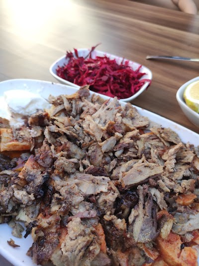 Dönerzade Mersin Tantuni - Restoran