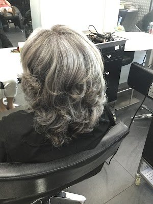 Frangipani Hair Caloundra photo 2