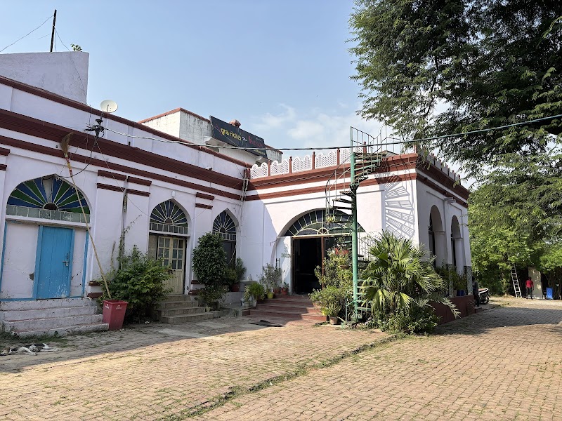 The Kesar Restaurant photo 4