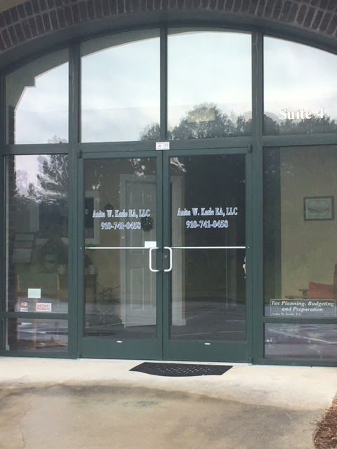 ANITA W. KARLE EA, LLC