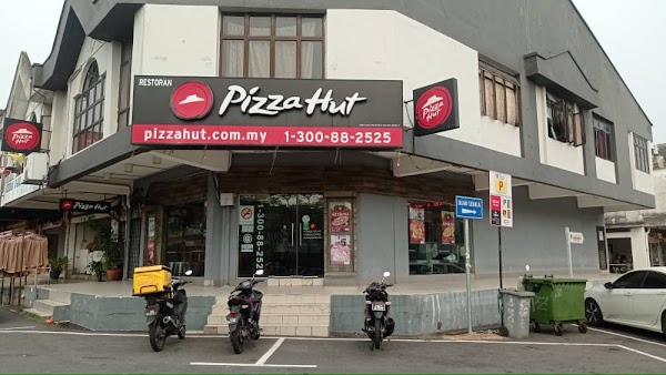 Pizza Hut Delivery Nilai - Photo 1