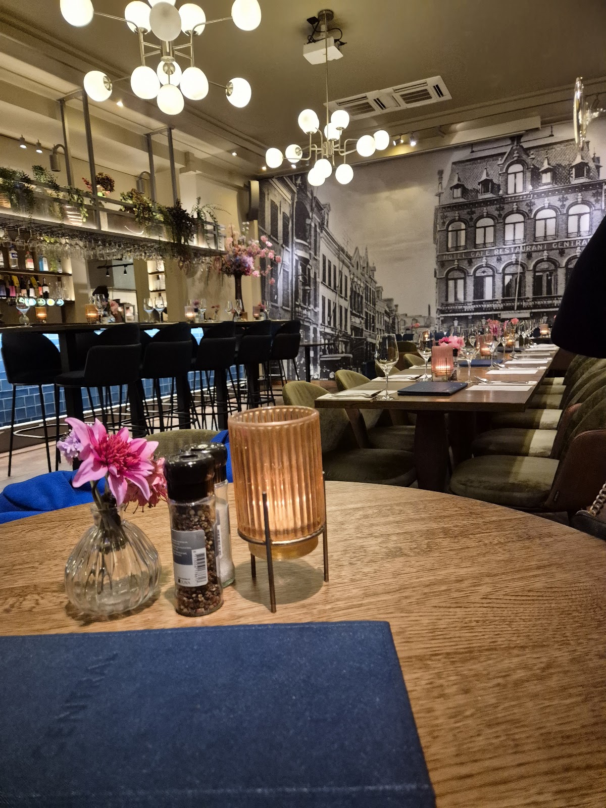 Cafe Restaurant Central B.V.