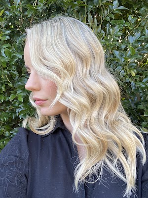 Oasis Hair Design photo 3