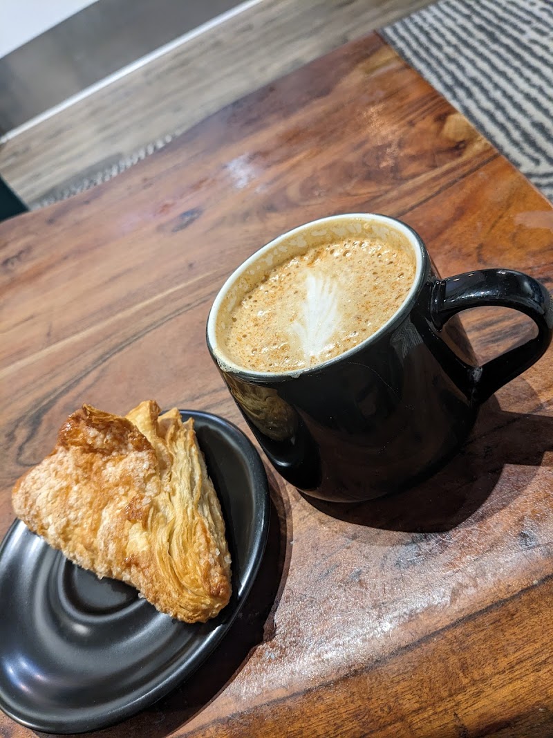 Aromas Uptown Coffee photo 4