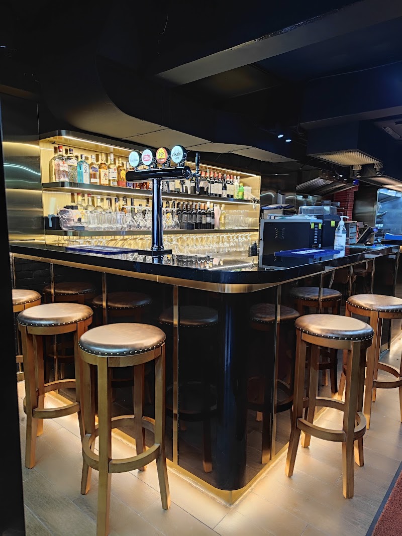 Ebeneezer's Restaurant & Bar (Hollywood Road) | Halal Certified photo 5