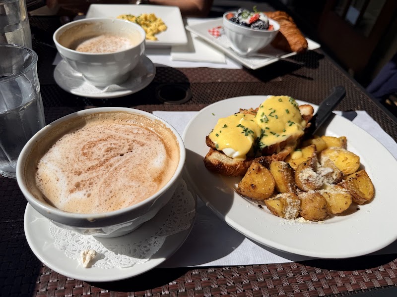 Red House Cafe photo 3