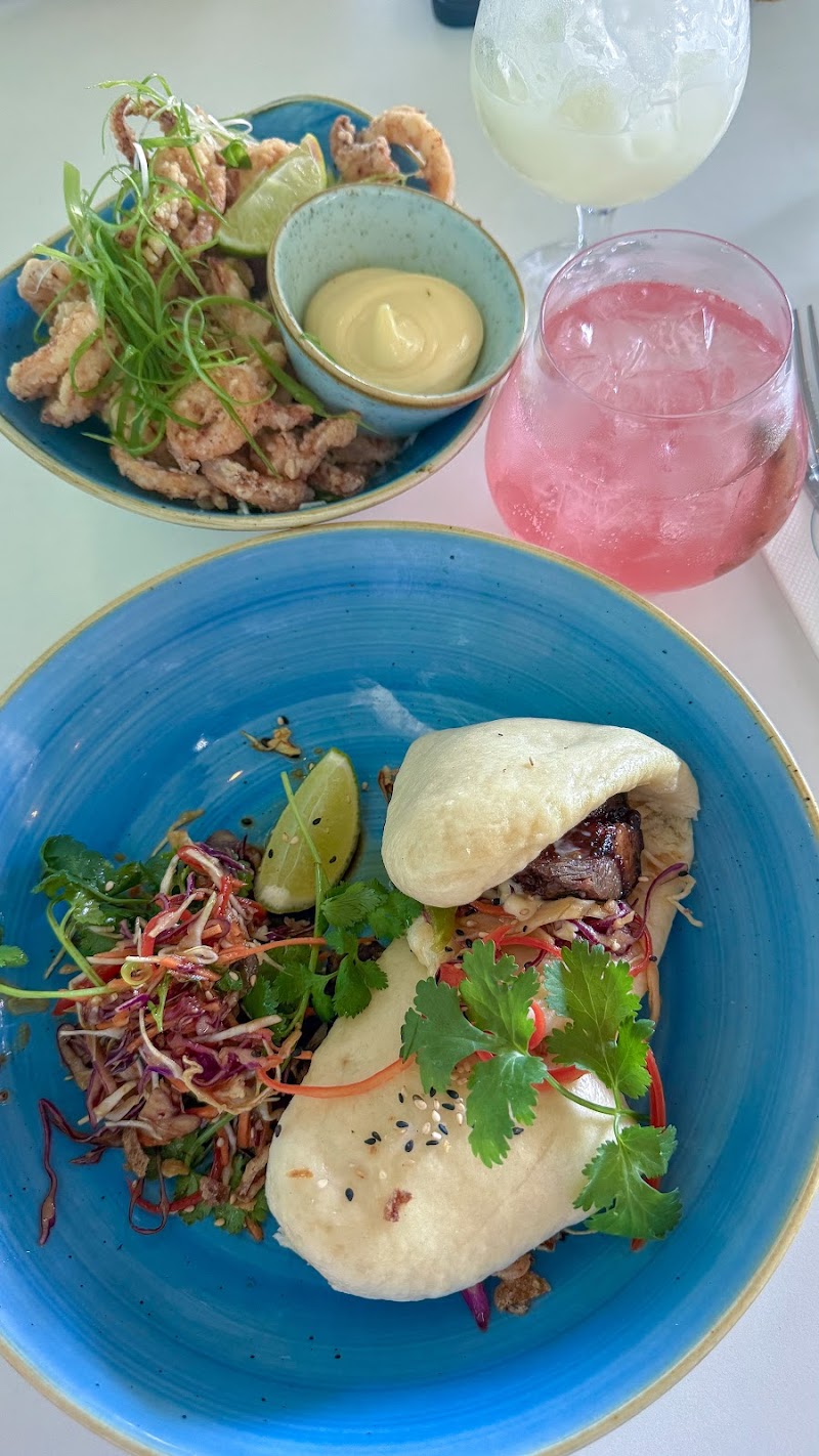 Snapper Rocks photo 7