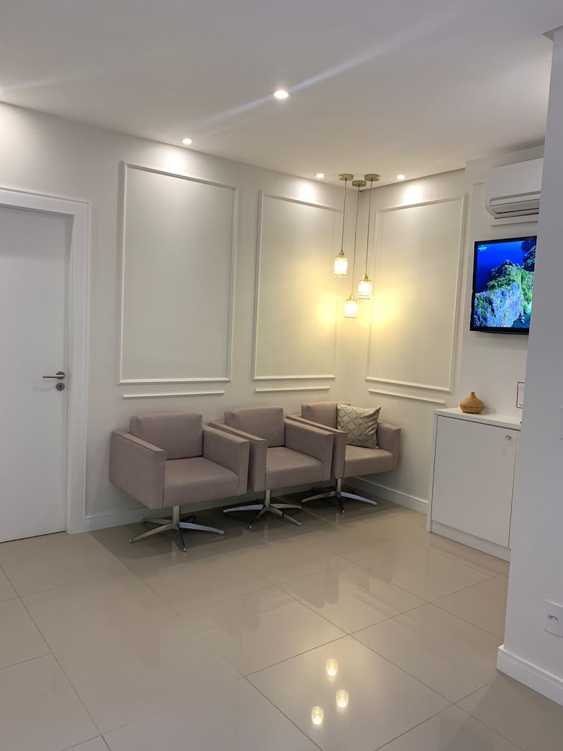 Dra Mariana Sottili | Dentista - Ortodontista - Uniodonto | Sulamerica - Trindade - Florianópolis - foto 5