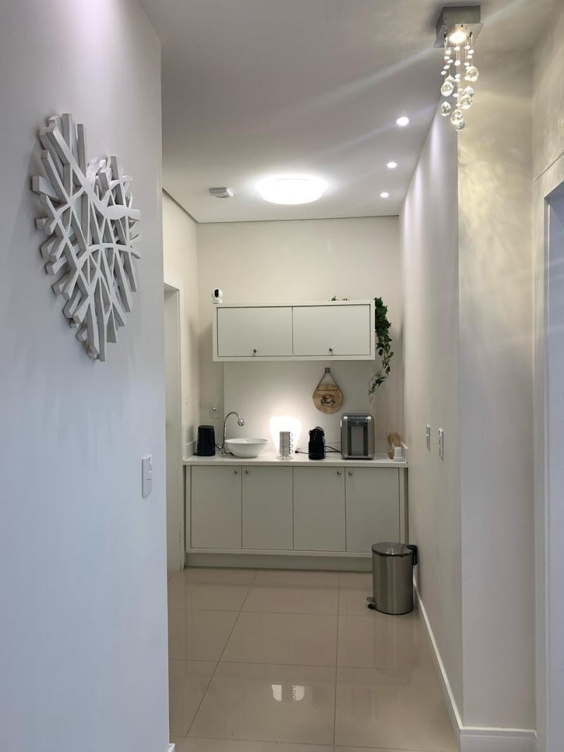 Dra Mariana Sottili | Dentista - Ortodontista - Uniodonto | Sulamerica - Trindade - Florianópolis - foto 2