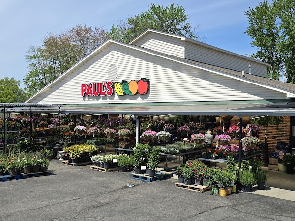 PAUL'S FRUIT MARKET exterior