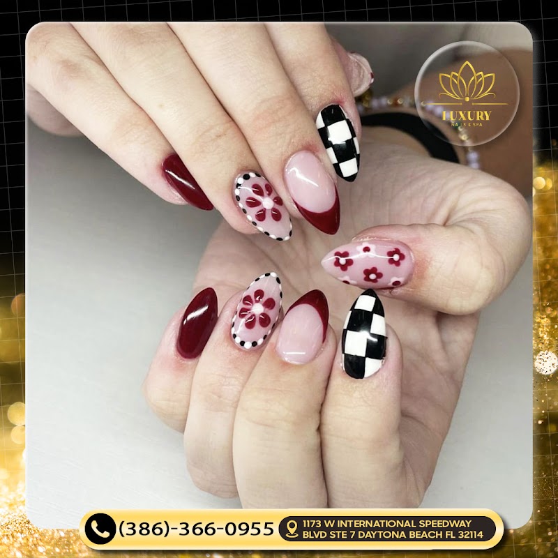 Luxury Nails & Spa