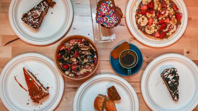 Golden Dessert & Cafe & Ice Cream photo 2