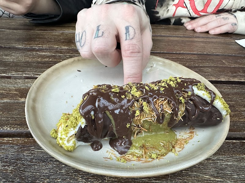 Golden Dessert & Cafe & Ice Cream photo 3