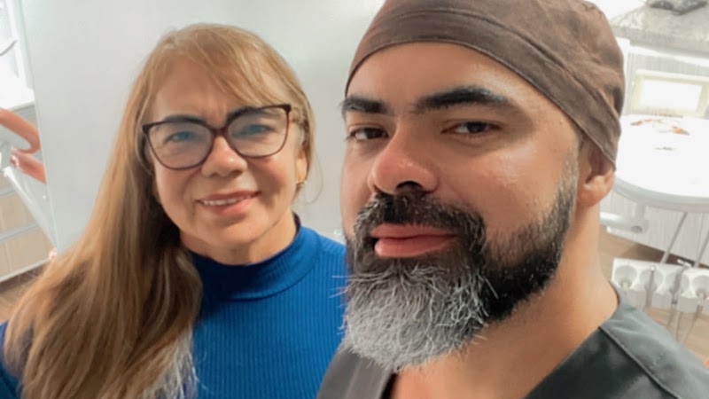 Dr. Ociam Farias - CRO 3654 AM | Implantes, Ortodontia e Facetas. Norte Odontológia