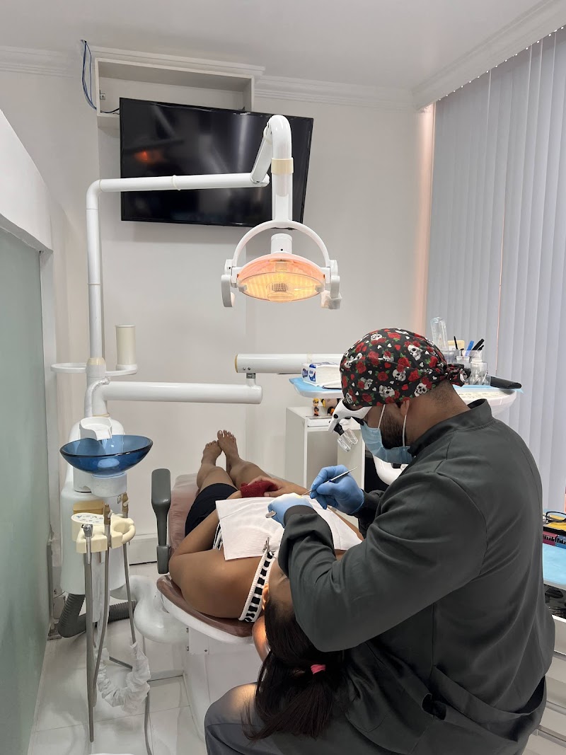 Dr. Ociam Farias - CRO 3654 AM | Implantes, Ortodontia e Facetas. Norte Odontológia - foto 2