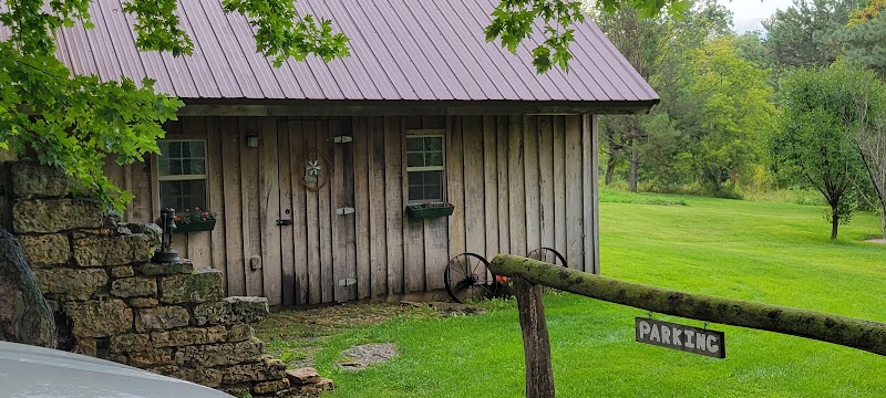 Little House on the Farm - Photo 2