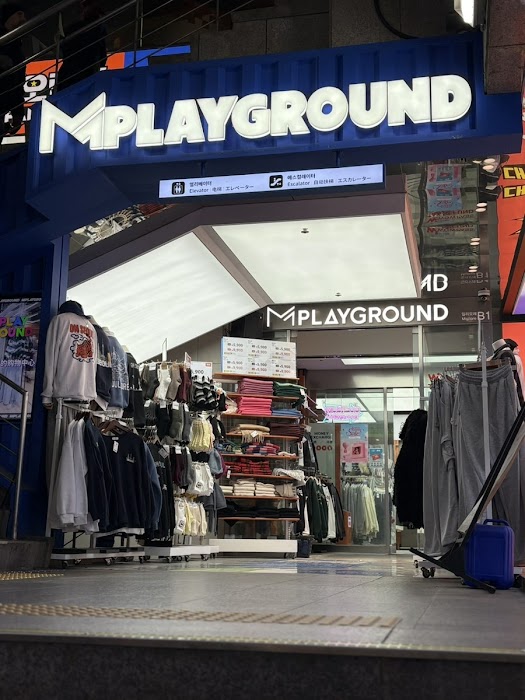 엠플레이그라운드 명동밀리오레점 (MPLAYGROUND Myeongdong Migliore Branch) fotoğraf 1