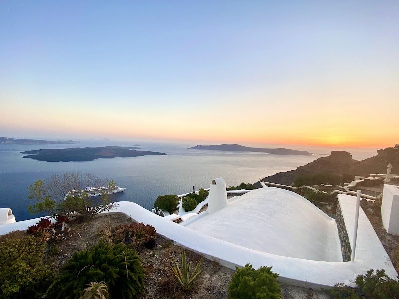 Imerovigli viewpoint