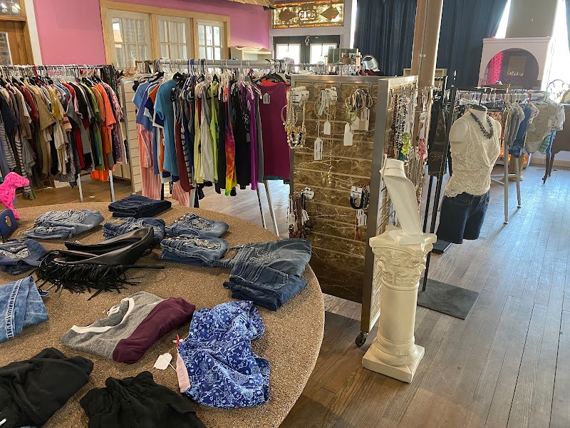 The Peacock BLVD photo 2