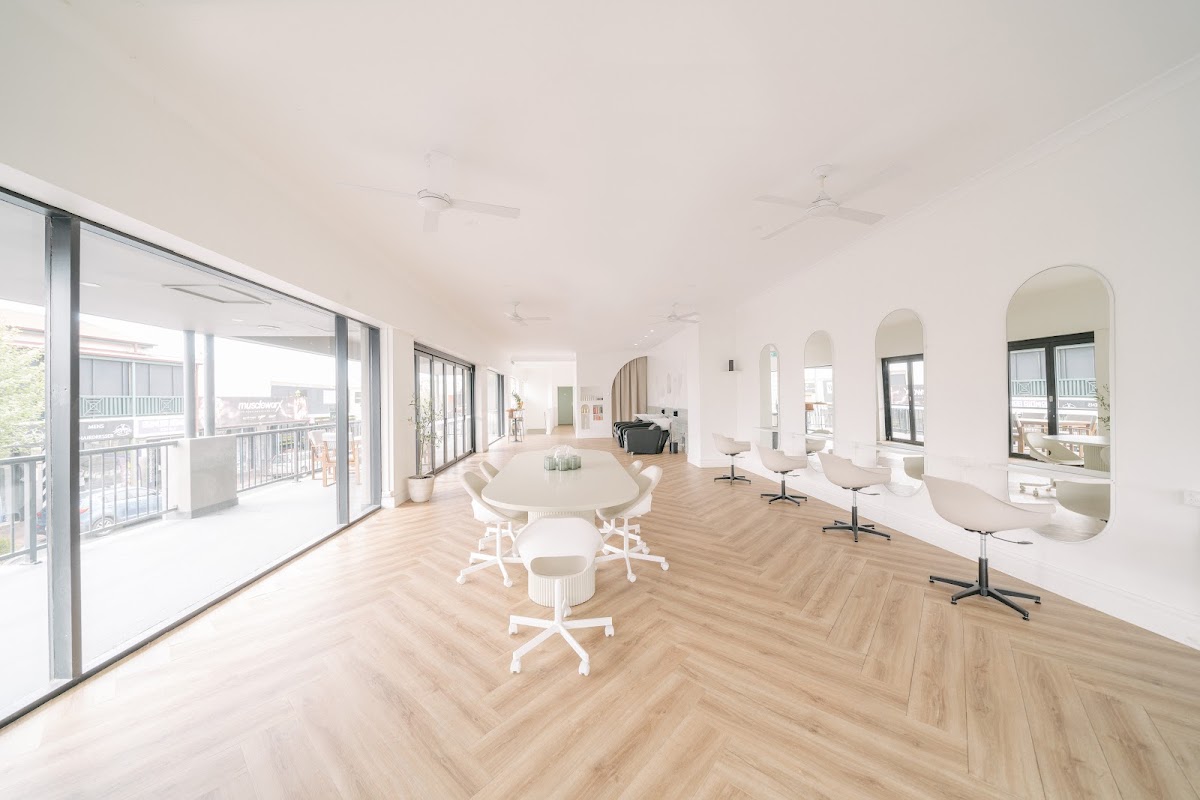 James the Salon photo 1