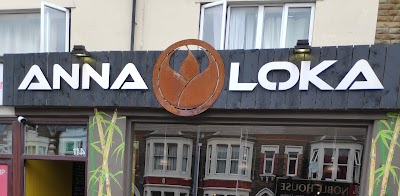 Plant Based Paradise / Anna Loka