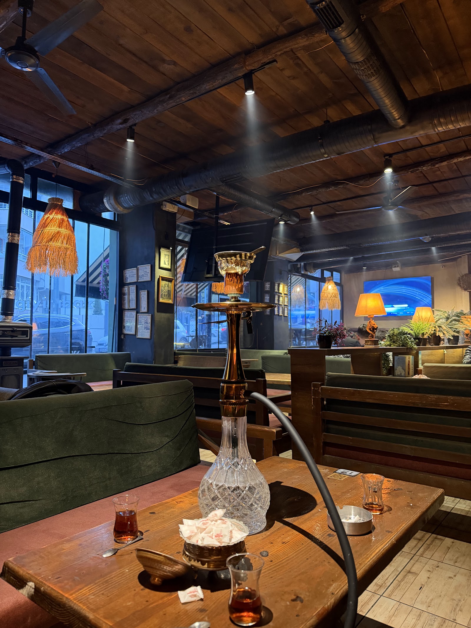 Mazi Nargile Cafe mekanı