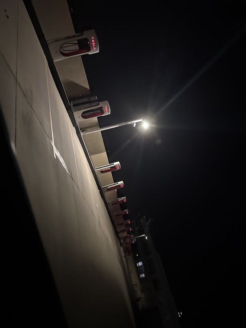 Tesla Supercharger - EV Charging in Orlando