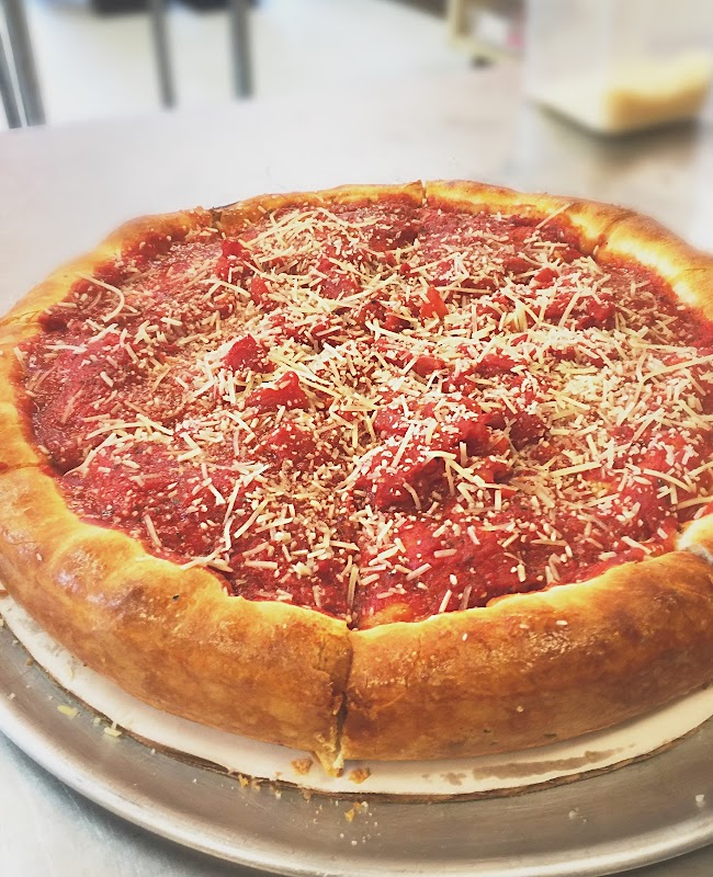 Fam's Brewing Co. featuring Famulari's Pizzeria photo 3