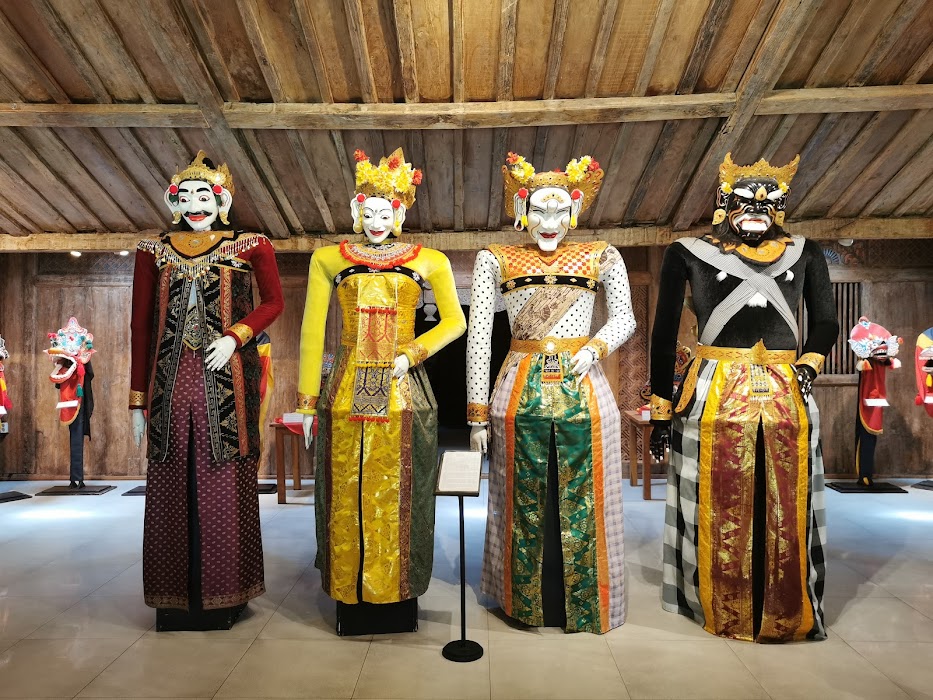 Setia Darma House of Mask and Puppets fotoğraf 1