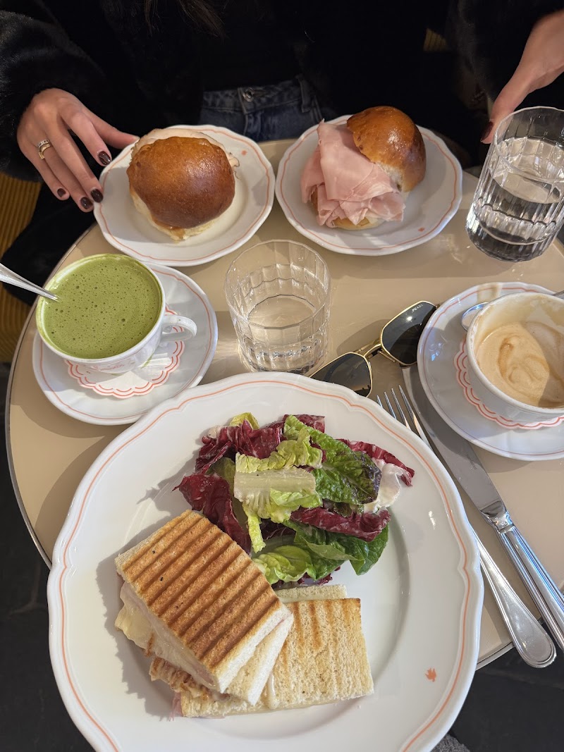 Sant Ambroeus Coffee Bar photo 4