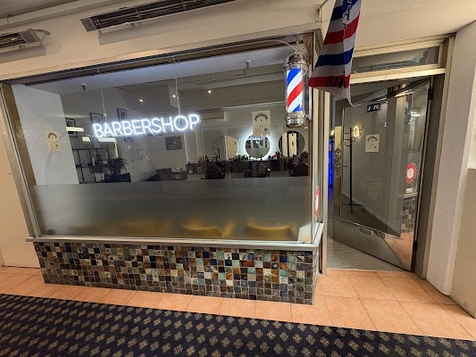 Saint Barbers photo 2