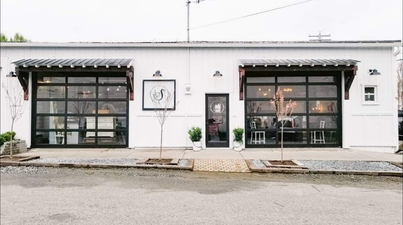 Kravins Coffee Cove -Formerly "The Shiplap Shop & Coffee House" photo 3