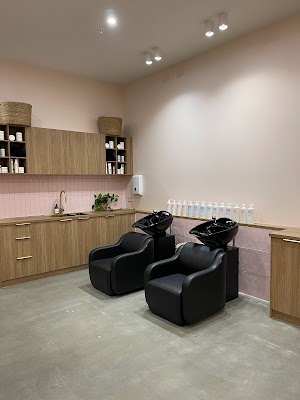 BLUSH BAR Torquay photo 3