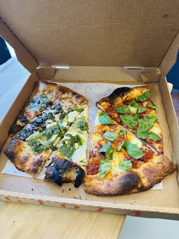 Gioia Pizzeria photo 4