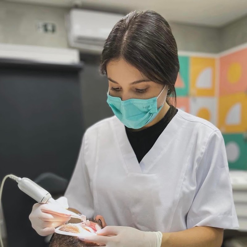 Lentes em Resina - Recreio dos Bandeirantes - Dra. Monique Oliveira - foto 4