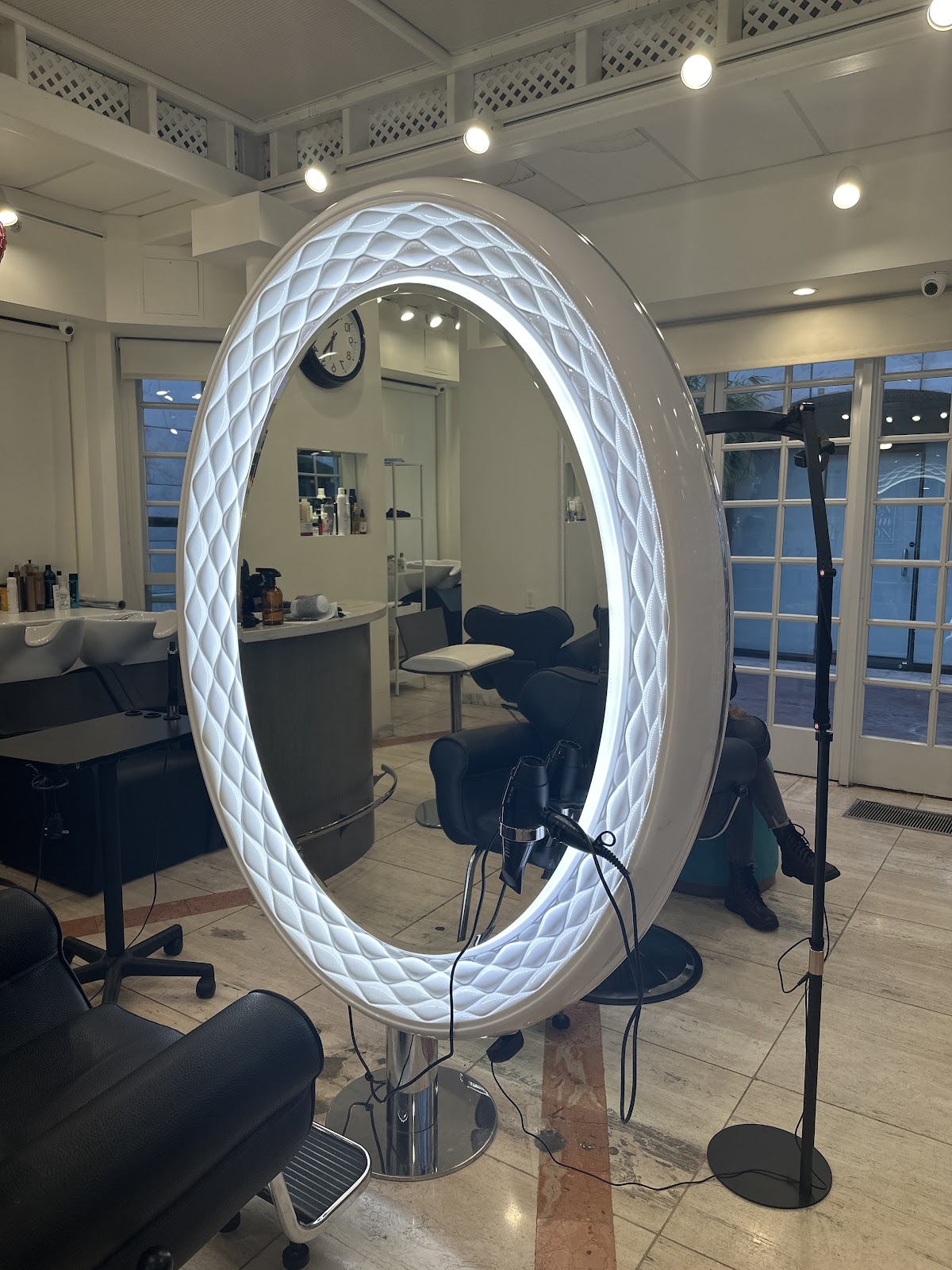 Ferit Salon: Google Places image 3