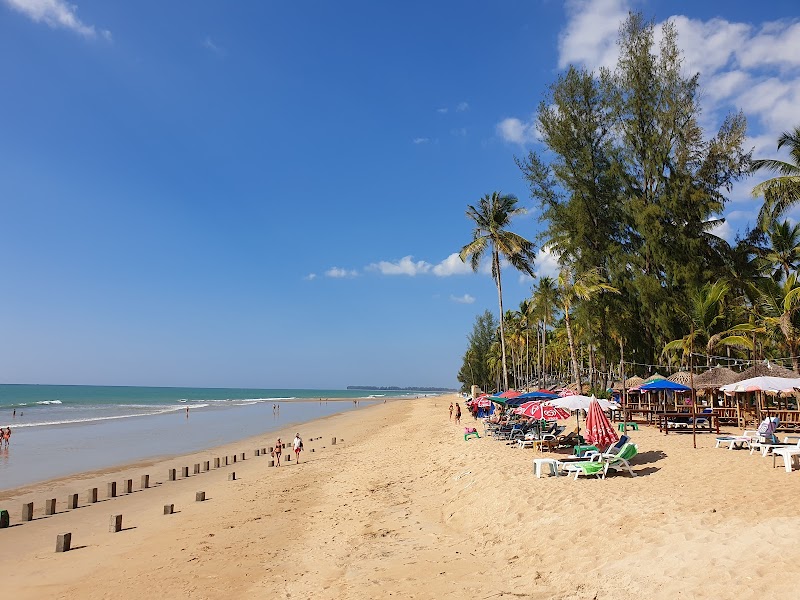 Bang Niang Beach: приятный отдых для всей семьи