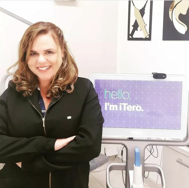 Dentista em Caxias - Dra. Karina França - Ortodontia e Harmonização Facial - foto 2